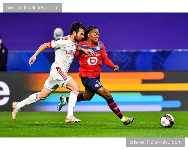 摩纳哥后腰谈角色演变：现代足球要求我们在转换瞬间做出最佳决策