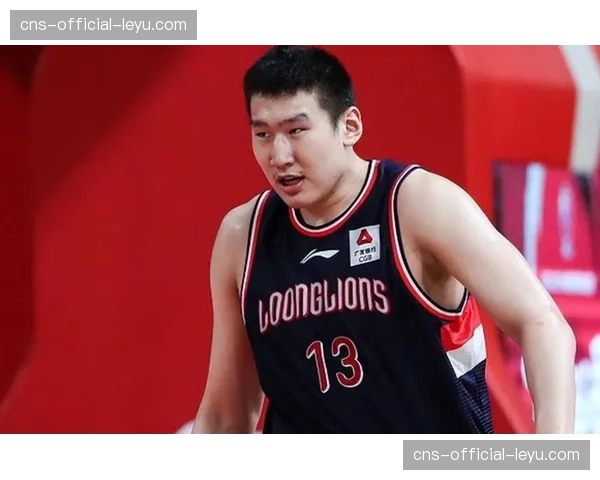 年轻中锋李炎哲总决赛的成长，学费没有白交